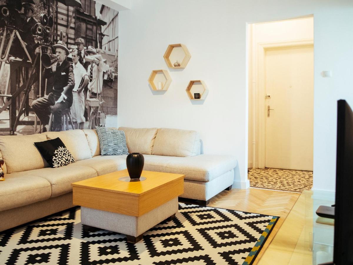 בוקרשט Alba Apartment On Calea Victoriei מראה חיצוני תמונה